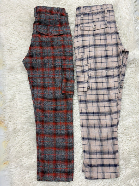 ১০০% অরজিনাল (BOSS BRAND) চেক কার্গো প্যান্টের  অফার